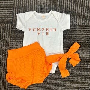 NWOT Baby Thanksgiving Outfit Ruffles Pumpkin Pie Sz 80 12-18 months